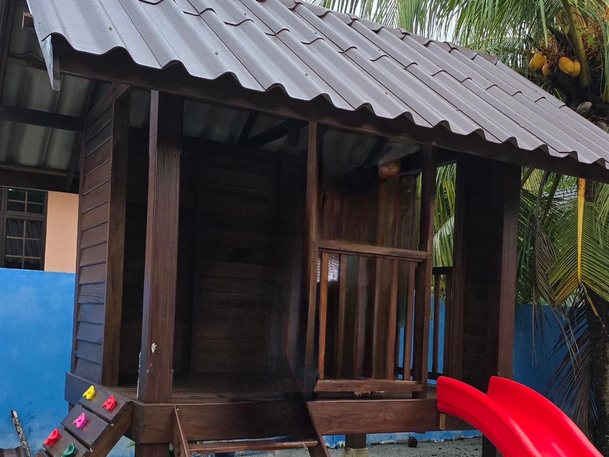 Casa Tiga Homestay Besut Kampung Kuala Besut Exterior foto